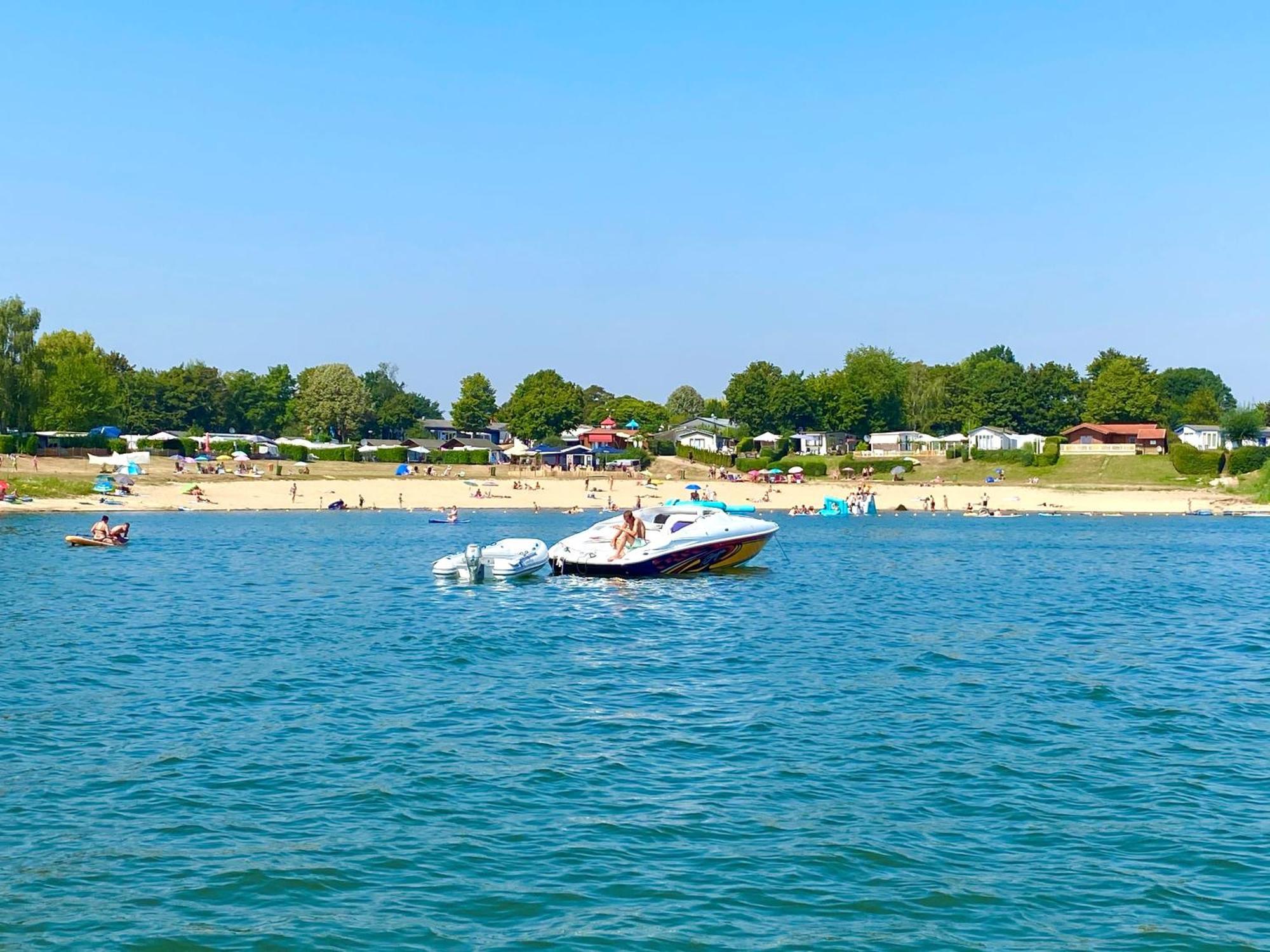 Resort Rhederlaagse Meren Lathum ภายนอก รูปภาพ